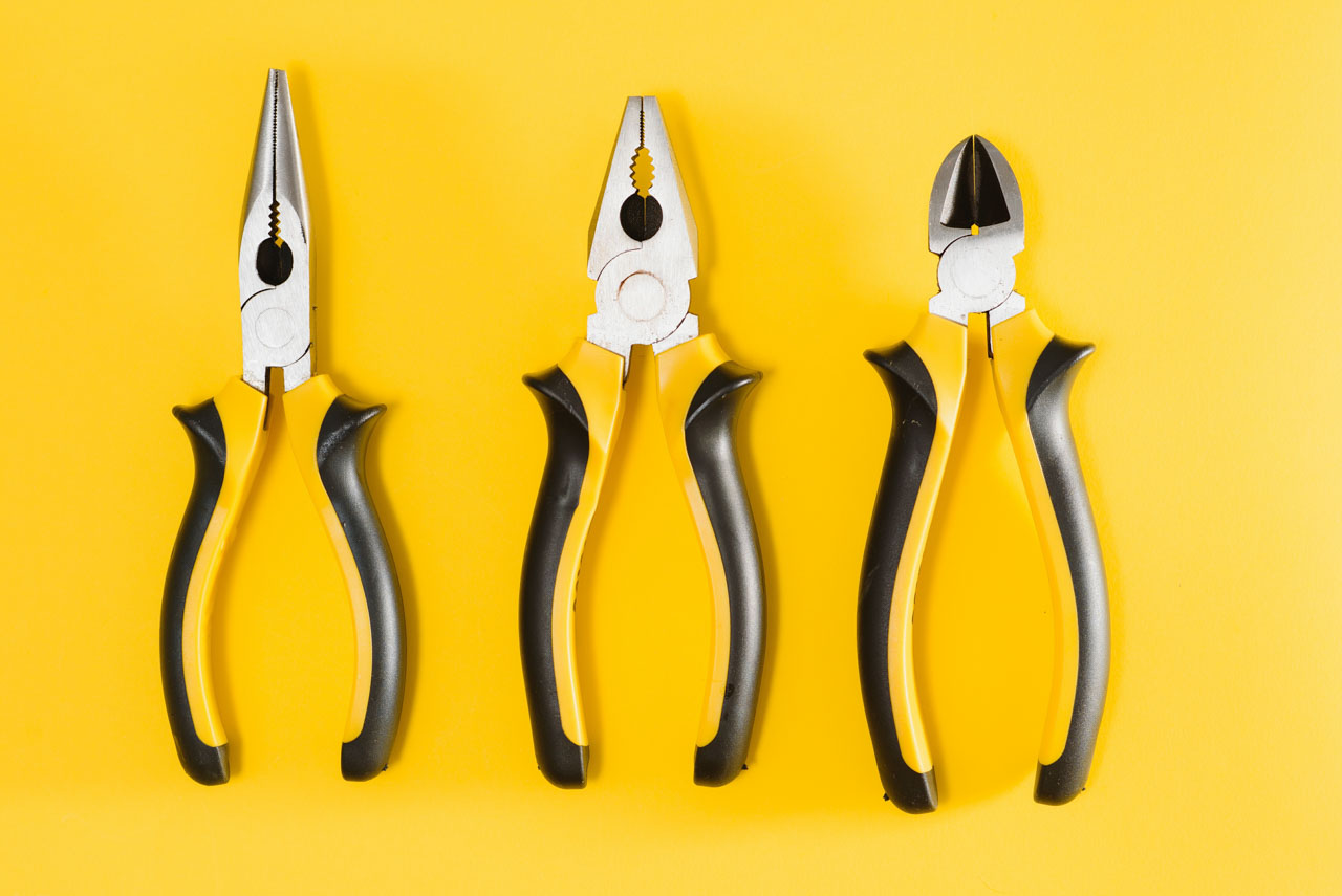 Pliers